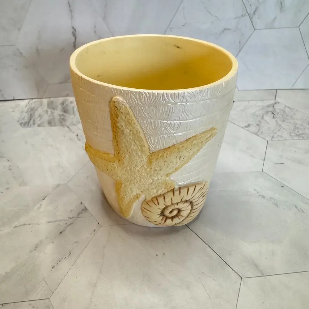 Seychelles Newport Toothbrush Holder & Bathroom Tumbler Nautilus Sea Shell Beach